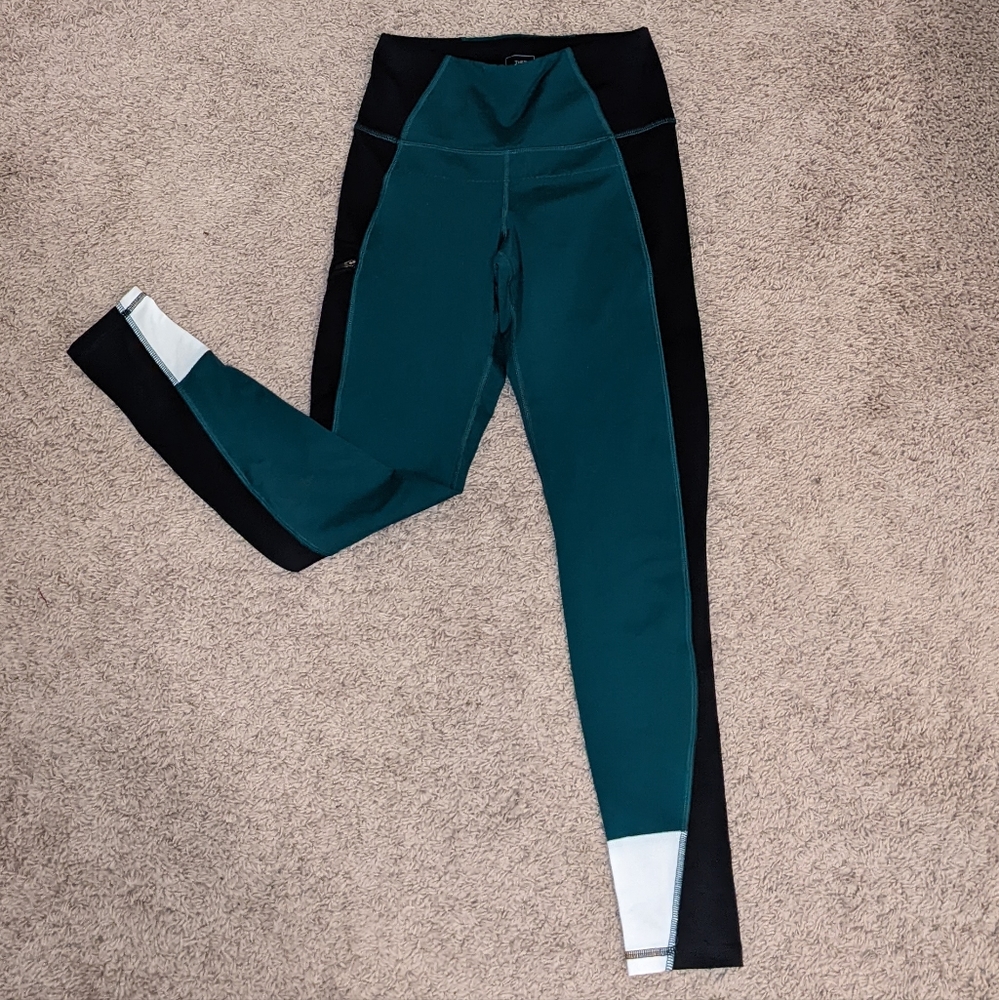 Size Small, Green The North Face Leggings